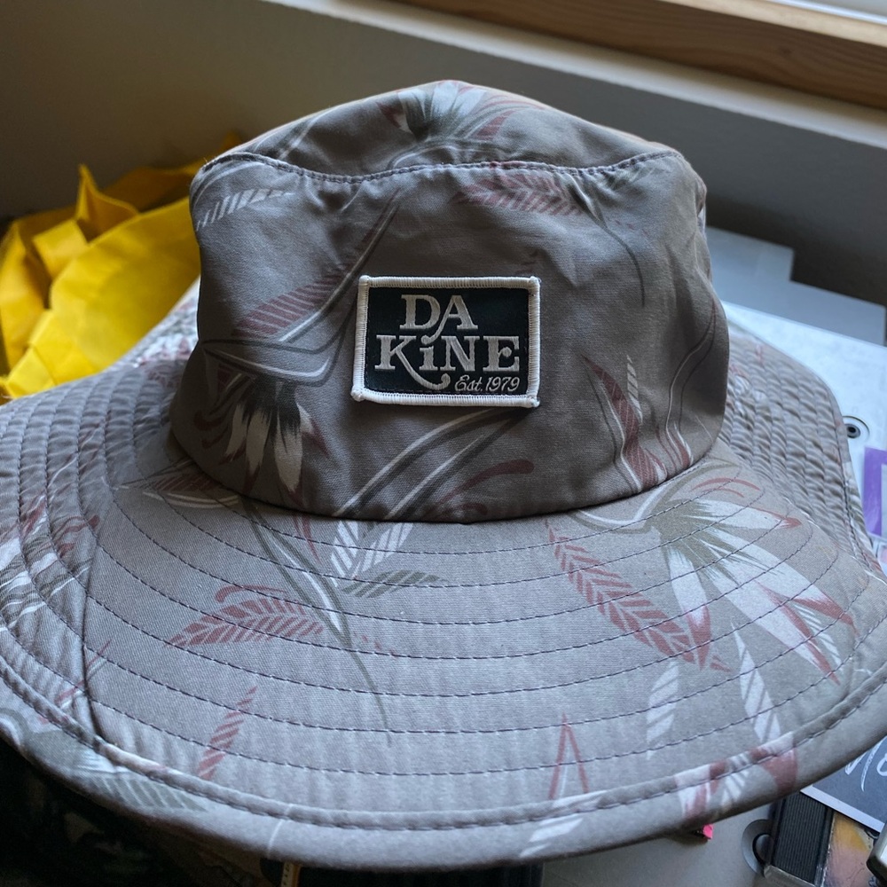 dakine Bucket hat